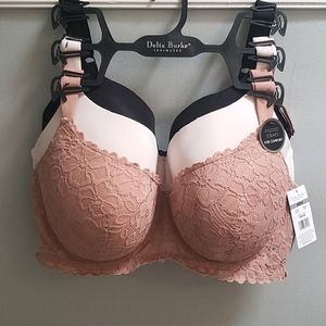 Delta Burke 3-pac Bras with Padded Straps Size 40DD